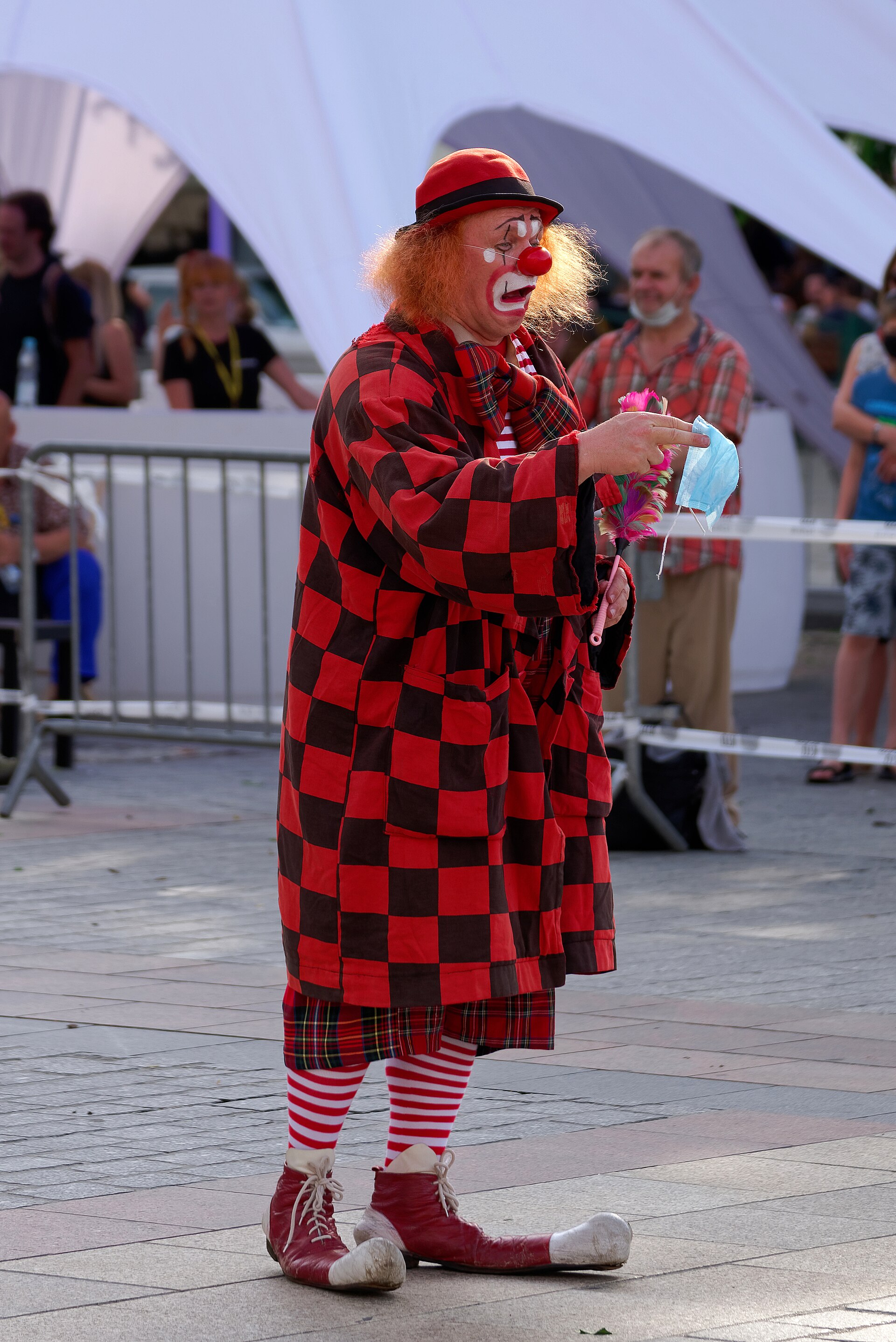 Teatr Pinezka in the show "An Epidemic of Laughter" at 34. ULICA – The International Festival of Street Theatres in Kraków